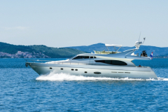 ferretti_730_1