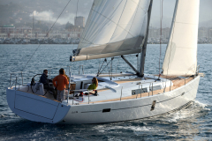 Hanse 445 vor Lavagna bei Genua, Italien Oktober 2010.